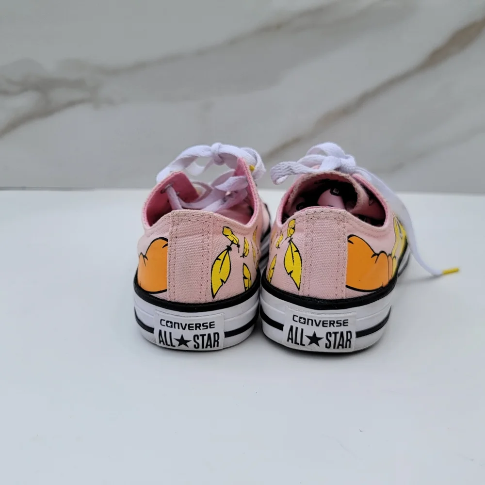 Converse | Chuck Taylor All-Star Looney Tunes Tweety Bird Sneakers Size 2